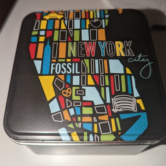 NWT Fossil Watch - Unisex - Picture 4 of 7